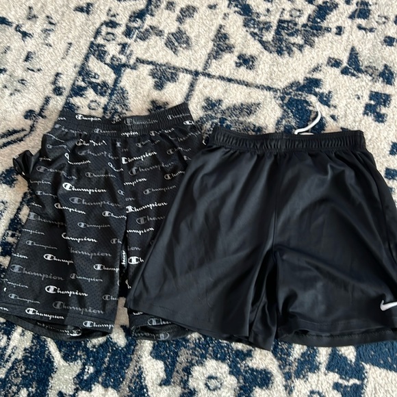Shorts - Picture 1 of 3